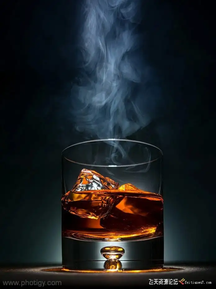 Photigy AlexKoloskov如何在商业产品摄影中使用烟雾中文字幕